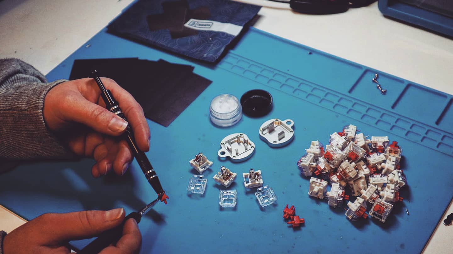 Switch Lubing Service - Mechboards